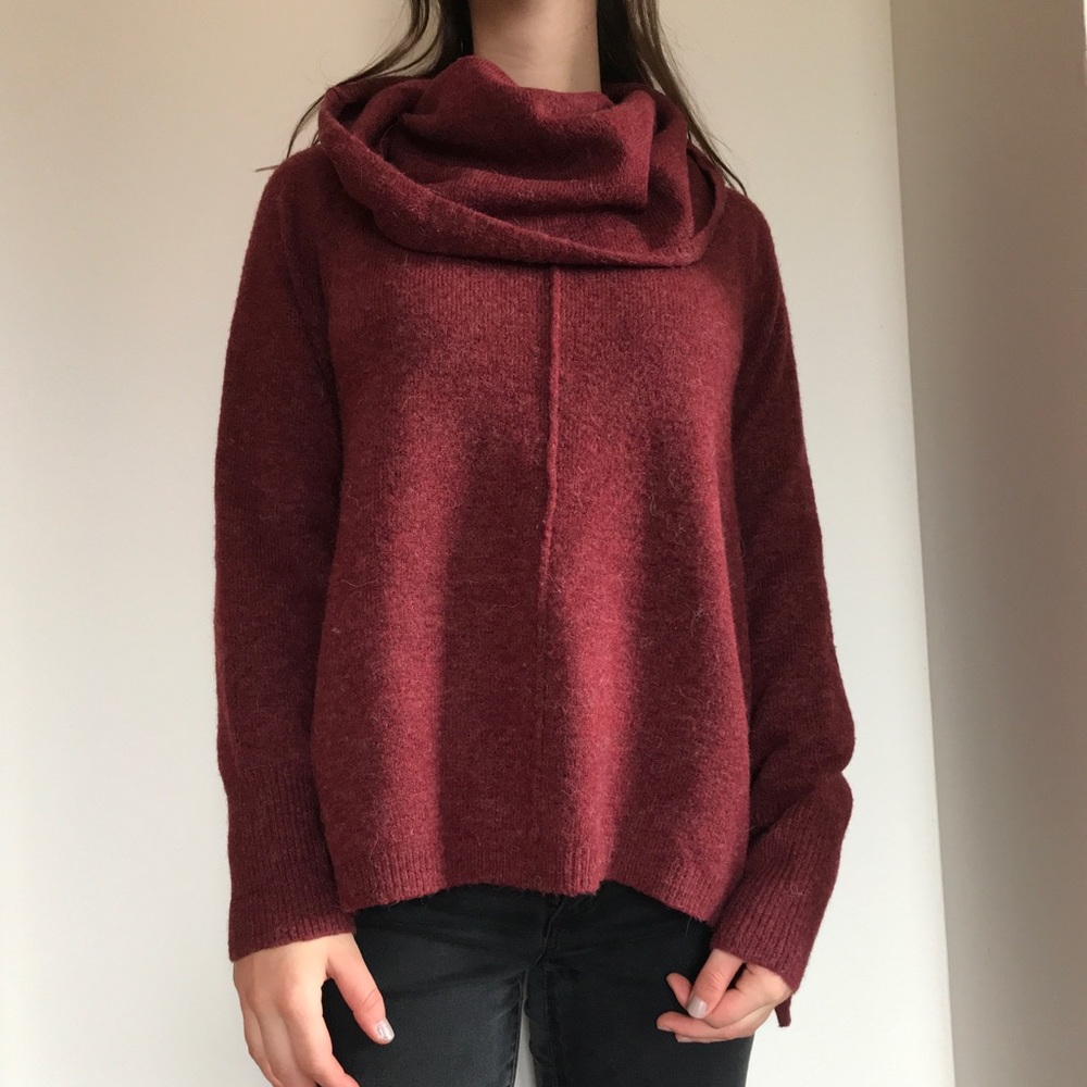 Cowl neck sweater red size large